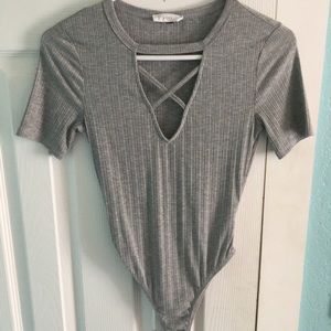 Short sleeve bodysuit